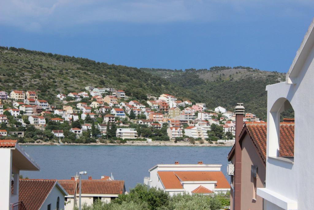 Apartment Ema Trogir Chambre photo